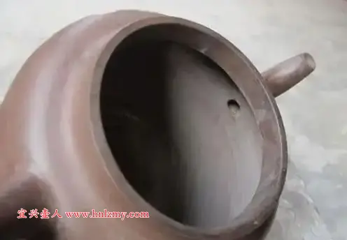 獨孔的紫砂壺老壺