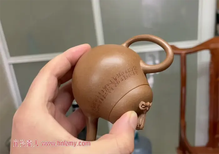 一把段泥紫砂壶
