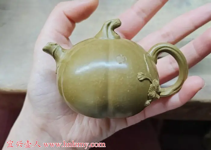 盘玩紫砂壶图片